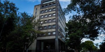 Estudio muestra que venezolanos quieren invertir, pero desconfían del Gobierno