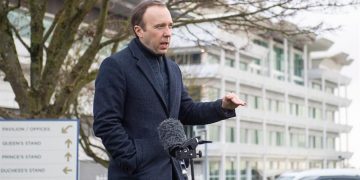 El Reino Unido multará con casi 6.000 euros a quien salga del país de vacaciones