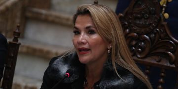 Claves para entender el estado legal de la expresidenta interina de Bolivia