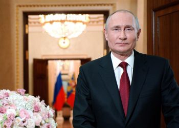 Putin felicita a las mujeres por el 8 de marzo