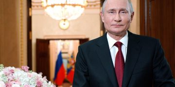 Putin felicita a las mujeres por el 8 de marzo