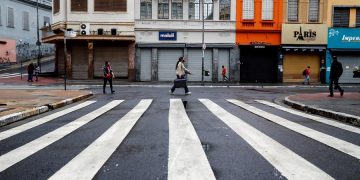 Sao Paulo impone mayores restricciones para evitar el colapso sanitario
