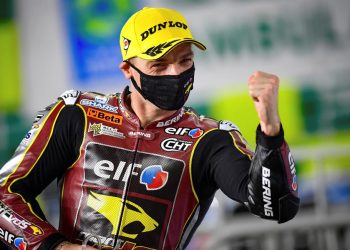 Sam Lowes domina a placer