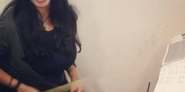 “Mantra y Batería” es lo nuevo de Larissa Vesci