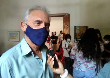 Impedir la llegada de la vacuna AstraZeneca es solo una acción politiquera
