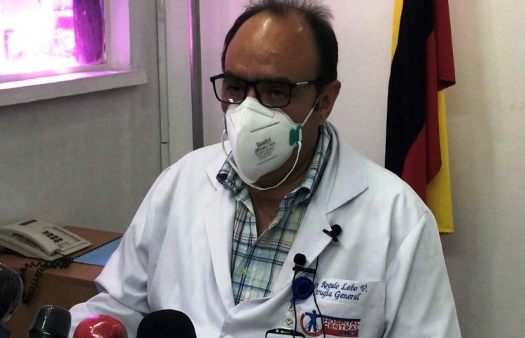 Director del Hospital Central de San Cristóbal, Régulo Lobo, destacó que las áreas COVID-19 se mantendrán activas ante variación del virus. Mariana Duque