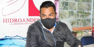 Valera continúa operando con dos bombas mientras Linares argumenta que su plazo no ha terminado