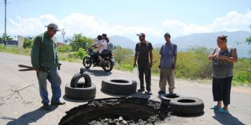 Hueco en la carretera vieja Valera-Motatán deja sin transporte público a varias comunidades