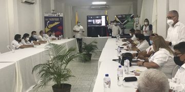 Sectores productivos de Venezuela y Colombia exigen retiro de contenedores de puentes internacionales