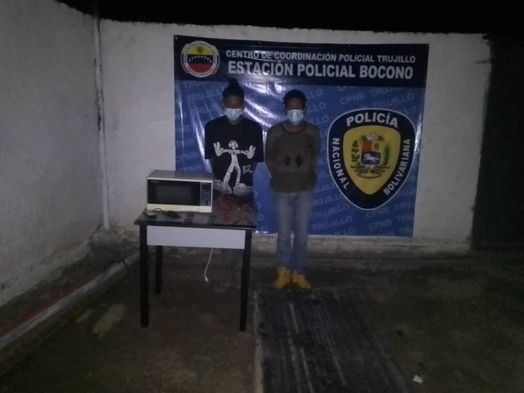 Joselby Rivero y Maguibel Domínguez, detenidos por presunto robo en Boconó.