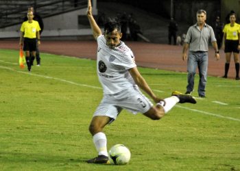 Omar Labrador será baja por lesión en Estudiantes durante ocho semanas