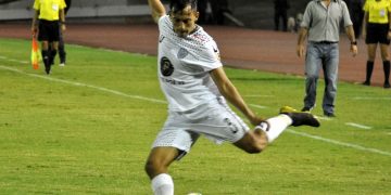 Omar Labrador será baja por lesión en Estudiantes durante ocho semanas