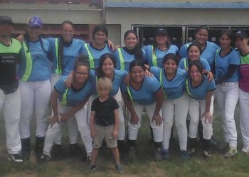 “La  Victoria de Cubita” campeonas del cuadrangular de kickingball en La Cejita