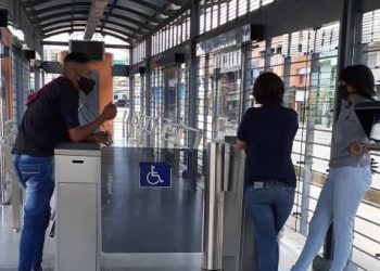 Trabajadores del Trolebús maltratan verbalmente a trabajadores del IAHULA