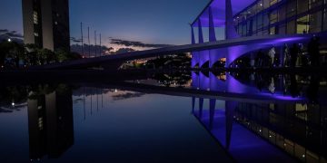 Bolsonaro pierde a los ministros de Exteriores y Defensa en un solo día