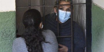 La Fiscalía boliviana solicita seis meses de detención preventiva para Áñez