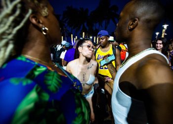 Florida, el tercer estado de EE.UU. con más de dos millones de casos de covid