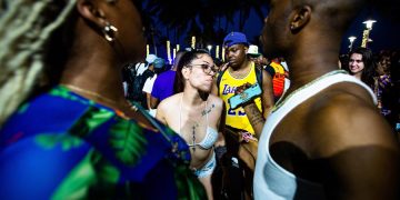 Florida, el tercer estado de EE.UU. con más de dos millones de casos de covid