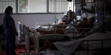 Brasil registra un nuevo récord con más de 90.500 casos de covid en un solo día