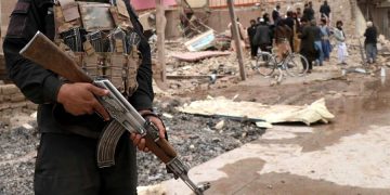 Al menos 8 muertos y 54 heridos en atentado con coche bomba en Afganistán