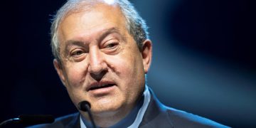 El presidente armenio hospitalizado por complicaciones derivadas del Covid