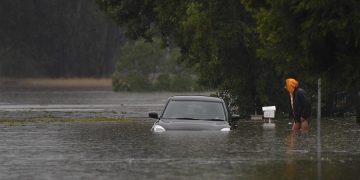 Las peores inundaciones en décadas en Australia amenazan con agravarse
