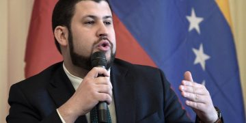 Sube a siete el número de venezolanos fallecidos en un naufragio en el Caribe