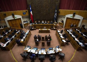 A menos de 10 días para las elecciones, Chile aún no definió su postergación