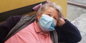 Adultos mayores piden que los tomen en cuenta en planes de vacunación  