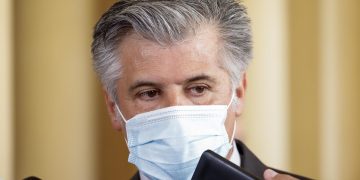 Paraguay implementará un plan piloto con grilletes para control de maltratadores