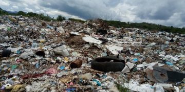 Colapso del Vertedero Zaragoza ha propiciado abundancia de basura y enfermedades respiratorias