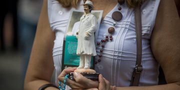 Obispo venezolano pide datos de posibles milagros de José Gregorio Hernández