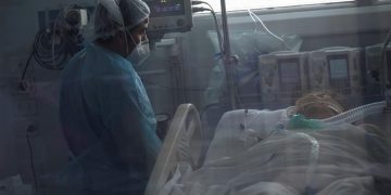 Chile supera el millón de contagios totales y vuelve a cerrar sus fronteras