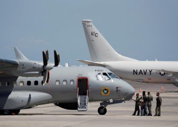 Indonesia encuentra los restos del submarino desaparecido y lo da por hundido