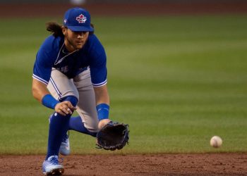 5-4. Ante los Yanquis, los Azulejos de Toronto se llevan todo el botín