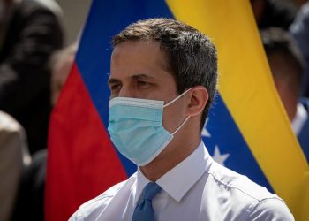 Juan Guaidó felicita a Guillermo Lasso por su «triunfo» en Ecuador