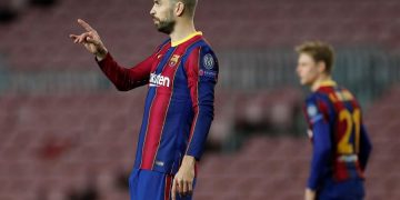 Piqué vuelve a entrenarse con el resto del grupo a dos días del clásico
