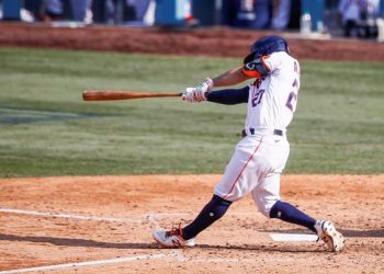 Altuve ya se entrena tras dar positivo a la covid-19