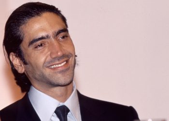 Alejando Fernández llega al medio siglo «más sereno» y «más sano» que nunca
