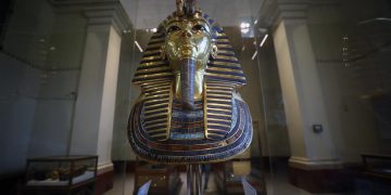 Momias de 22 faraones desfilarán en carruajes por El Cairo