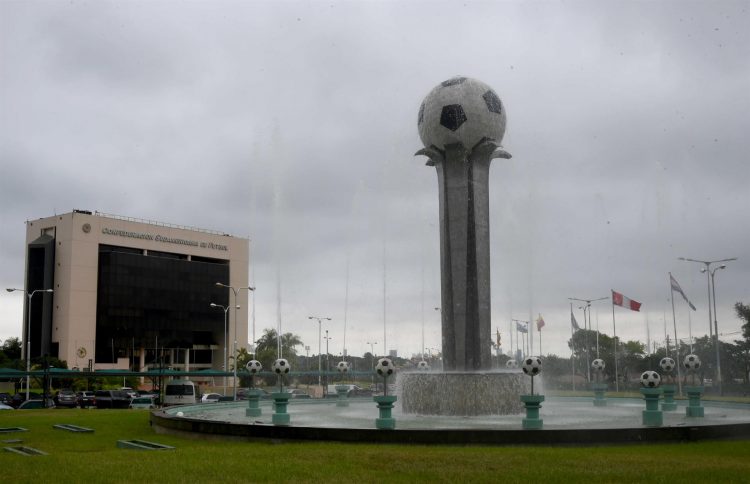 Vista de la sede de la Conmebol en la Ciudad de Luque (Paraguay). EFE/Andrés Cristaldo Benítez/Archivo
