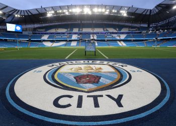 Inglaterra comanda el derrumbe de la Superliga