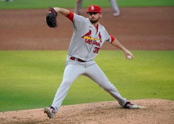 6-3. Gomber domina con su serpentina a los Astros y logra su primer triunfo con los Rockies