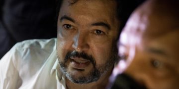 La Fiscalía venezolana investiga a opositores que buscan controlar el canal Telesur