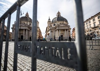 Italia se prepara para su reapertura, pese a las advertencias de los científicos