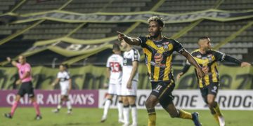 Deportivo Táchira logró un compromiso redondo ante el Olimpia