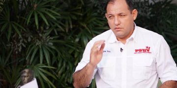 Hugbel Roa a Emilio Fajardo: tienes un problema con la justicia cada vez que dices que eres diputado