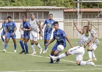 El Aurinegro fue goleado en Maracaibo