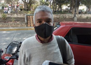 Es momento de pandemia y crisis económica, no de comunas y Ciudades Comunales