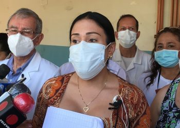 Gobernadora Laidy Gómez denunció que 60% del   personal de salud no ha sido vacunado